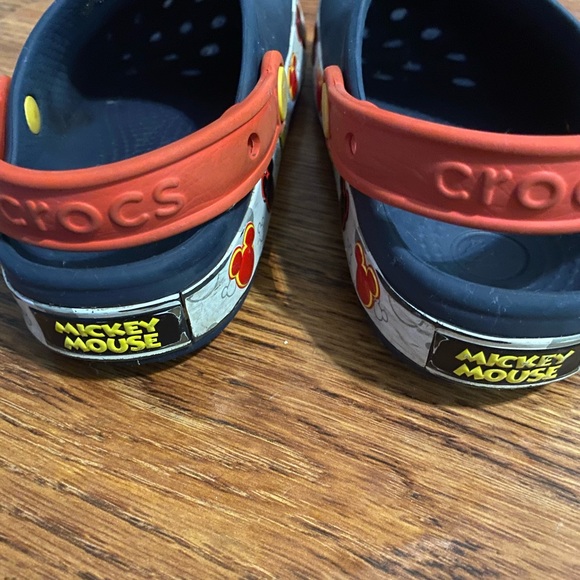 Crocs  Mickey Mouse 90 year edition Unisex kids size 13C - Picture 2 of 6
